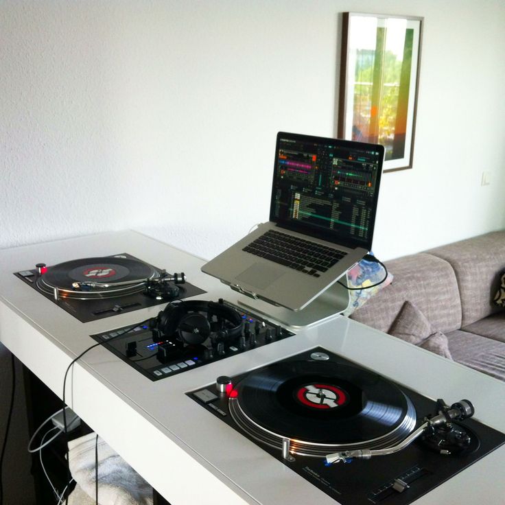 Living Room Setup with Nice DJ Table